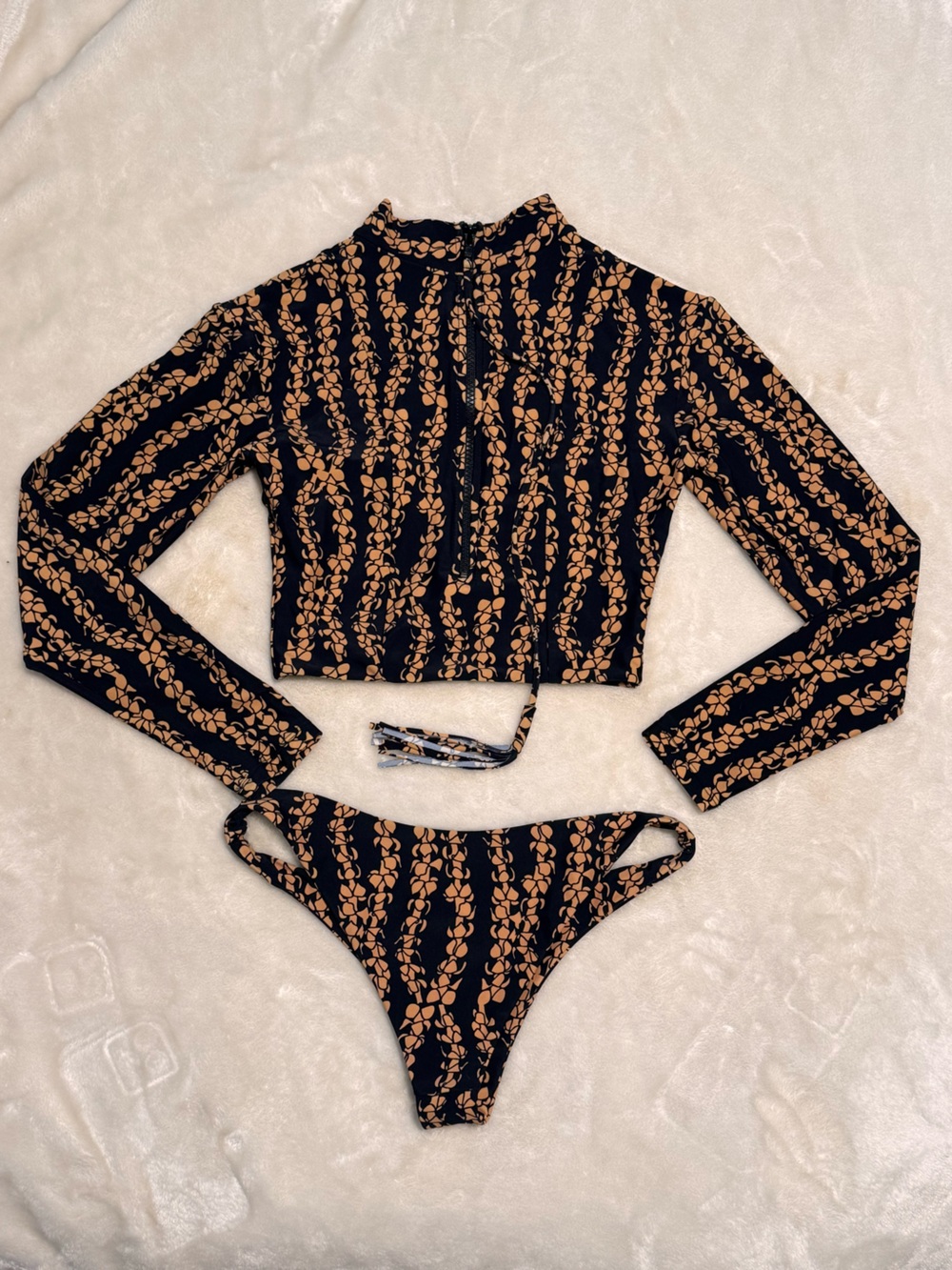 Issa De’ Mar Set